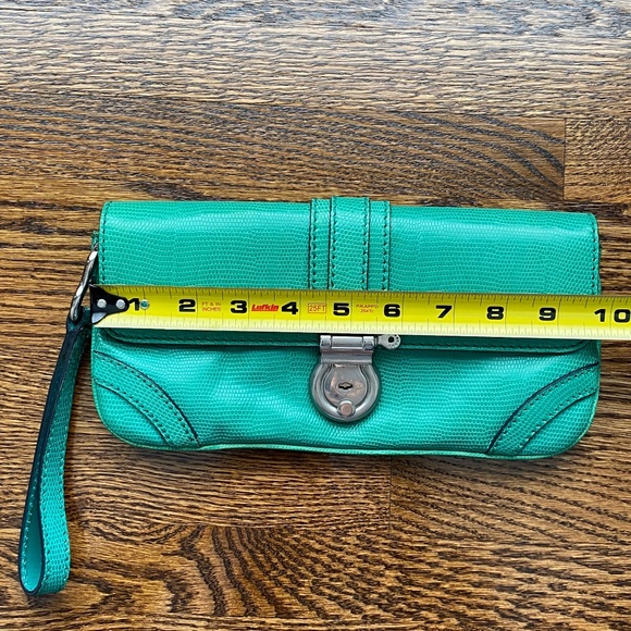 Authentic Burberry Clutch - Green - Picture 11 of 16